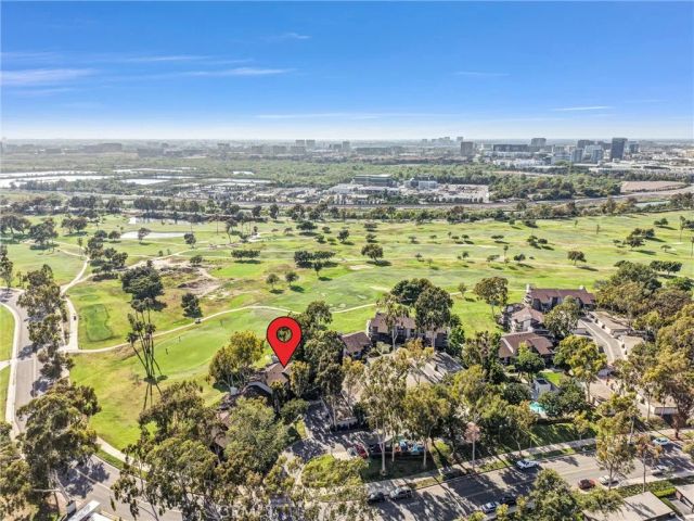 11 Las Brisas 6, Irvine, CA 92612