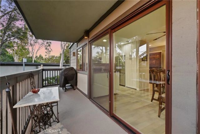 11 Las Brisas 6, Irvine, CA 92612
