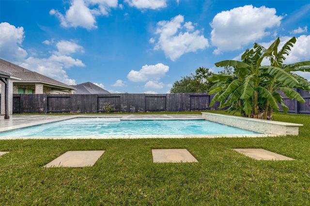 385 Weimer Lagoon Road, La Porte, TX 77571