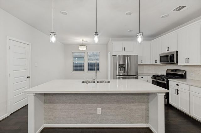 385 Weimer Lagoon Road, La Porte, TX 77571