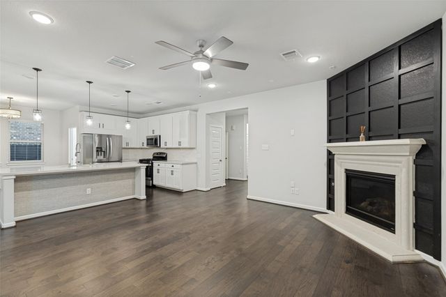 385 Weimer Lagoon Road, La Porte, TX 77571