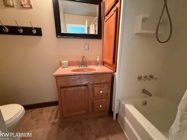 5250 Woodland Lane, East China Twp, MI 48054