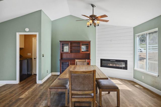 8510 Hautly Ln, Valley Springs, CA 95252