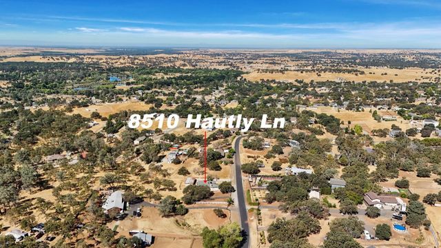 8510 Hautly Ln, Valley Springs, CA 95252