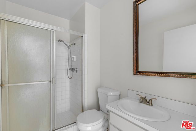 1811 Parnell Avenue 10, Los Angeles, CA 90025