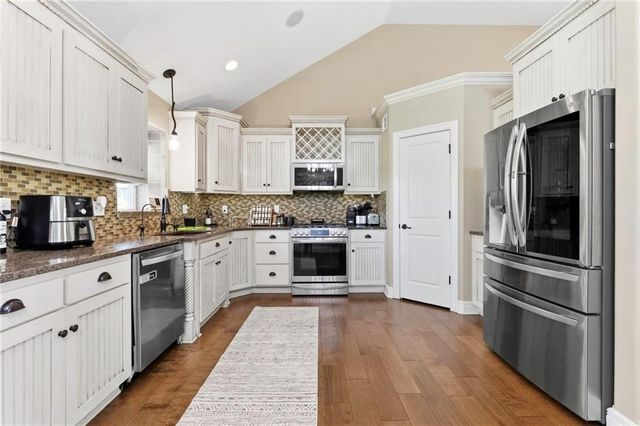 13317 Davis Avenue, Bonner Springs, KS 66012