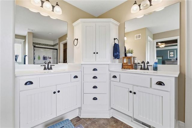 13317 Davis Avenue, Bonner Springs, KS 66012
