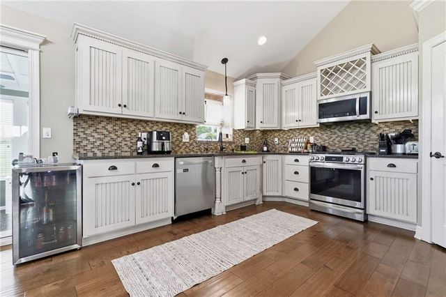 13317 Davis Avenue, Bonner Springs, KS 66012