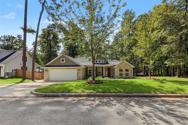 1859 E Lake Drive, Huntsville, TX 77340