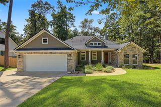 1859 E Lake Drive, Huntsville, TX 77340