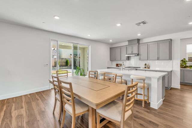 10213 Spades Ct, Elk Grove, CA 95757