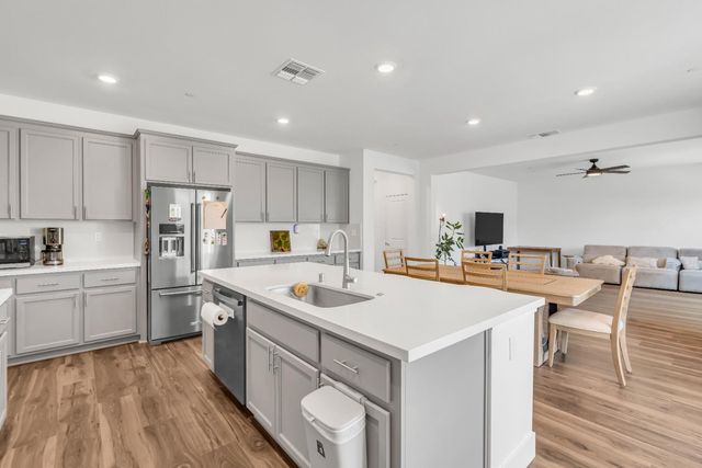 10213 Spades Ct, Elk Grove, CA 95757