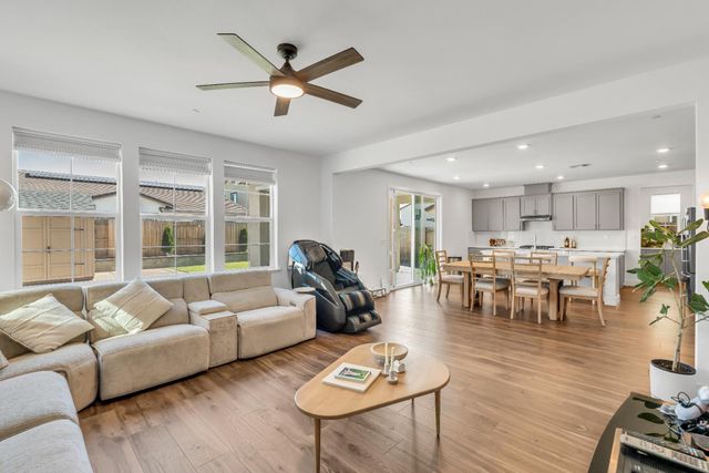 10213 Spades Ct, Elk Grove, CA 95757