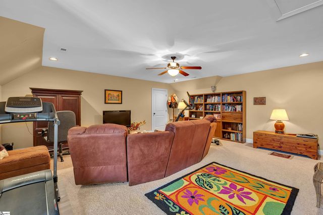 18 Worthington Court, Simpsonville, SC 29681
