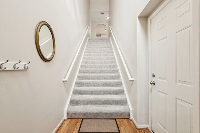 8126 Concord Lane D, Justice, IL 60458