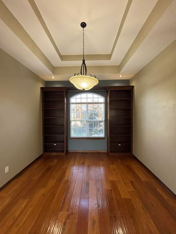 704 Silver Oaks Drive, Carl Junction, MO 64834