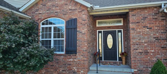 704 Silver Oaks Drive, Carl Junction, MO 64834