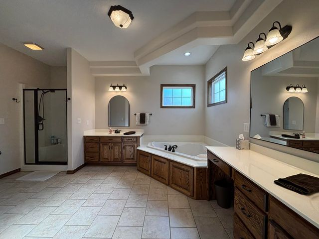 704 Silver Oaks Drive, Carl Junction, MO 64834