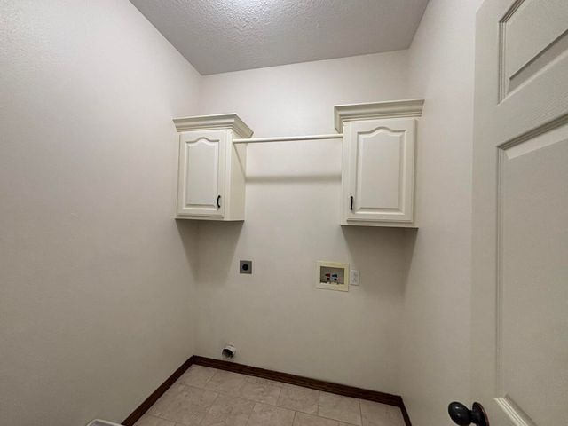 704 Silver Oaks Drive, Carl Junction, MO 64834