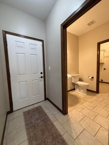 704 Silver Oaks Drive, Carl Junction, MO 64834