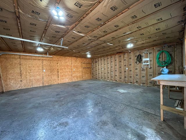 704 Silver Oaks Drive, Carl Junction, MO 64834