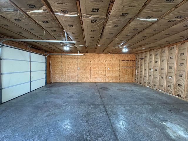 704 Silver Oaks Drive, Carl Junction, MO 64834