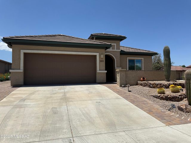 13834 E Cardemore Drive, Vail, AZ 85641