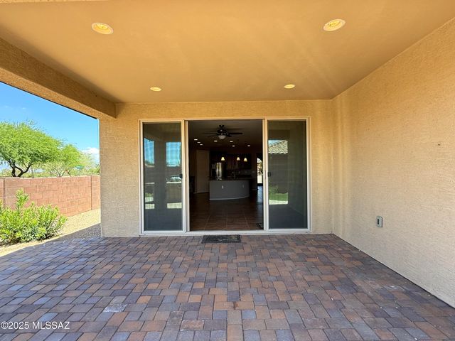 13834 E Cardemore Drive, Vail, AZ 85641
