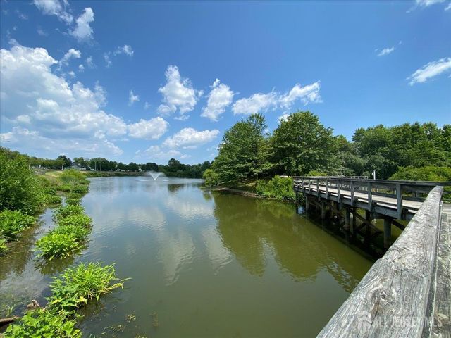 364 Waterside Boulevard, Monroe, NJ 08831