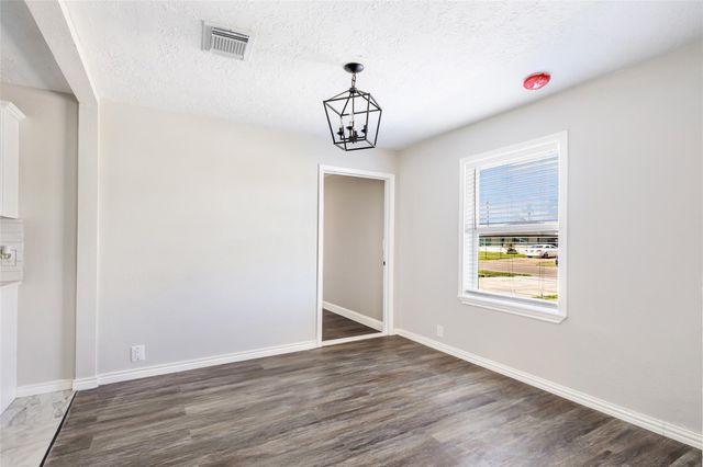 6152 Doulton Drive, Houston, TX 77033