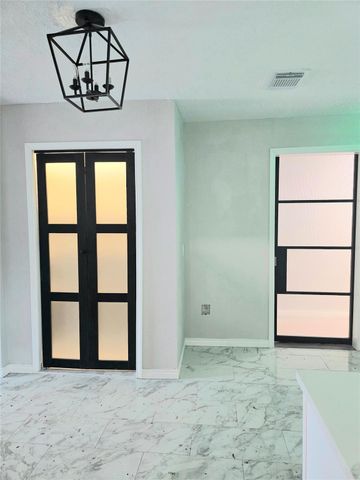 6152 Doulton Drive, Houston, TX 77033