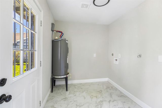 6152 Doulton Drive, Houston, TX 77033