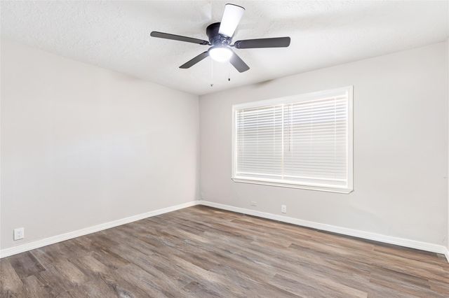 6152 Doulton Drive, Houston, TX 77033