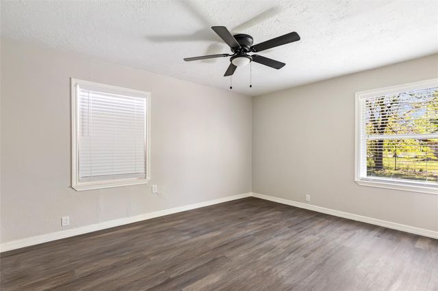 6152 Doulton Drive, Houston, TX 77033