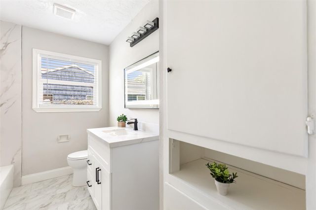 6152 Doulton Drive, Houston, TX 77033