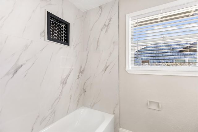 6152 Doulton Drive, Houston, TX 77033