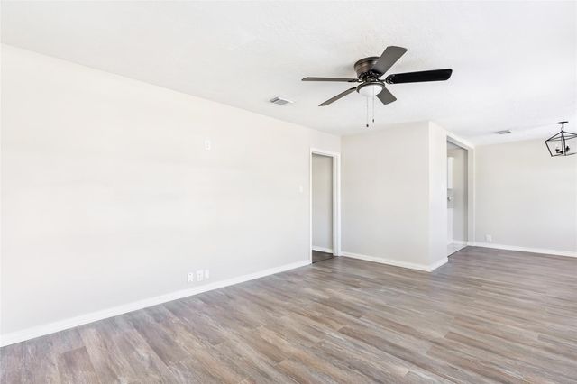 6152 Doulton Drive, Houston, TX 77033