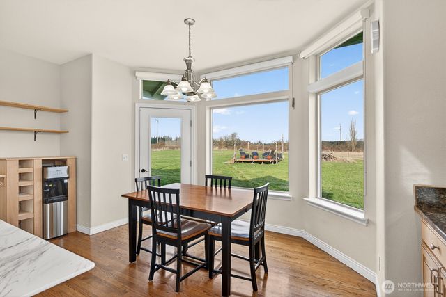 120 W Crescent Harbor Road, Oak Harbor, WA 98277