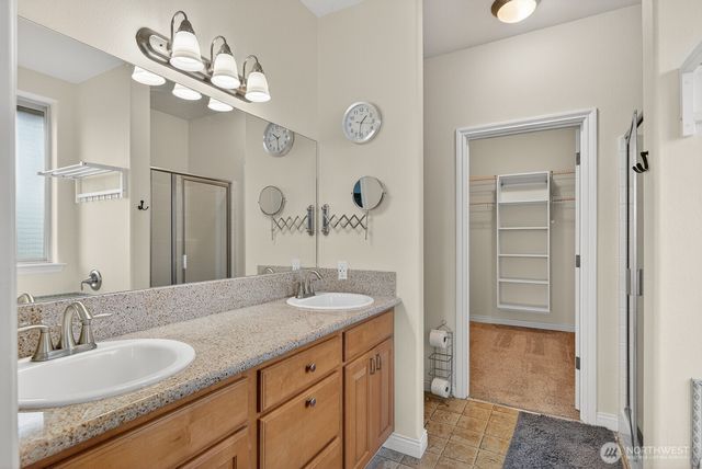 120 W Crescent Harbor Road, Oak Harbor, WA 98277