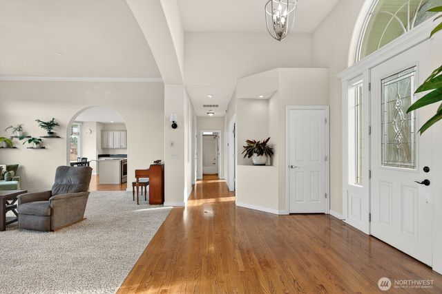 120 W Crescent Harbor Road, Oak Harbor, WA 98277