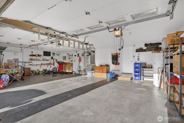 120 W Crescent Harbor Road, Oak Harbor, WA 98277