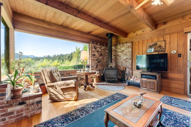 6790 Rush Creek Road, Lewiston, CA 96052