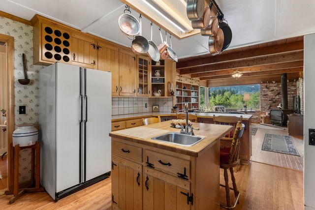 6790 Rush Creek Road, Lewiston, CA 96052