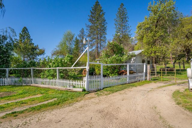 6790 Rush Creek Road, Lewiston, CA 96052