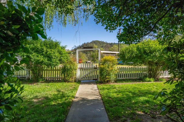 6790 Rush Creek Road, Lewiston, CA 96052