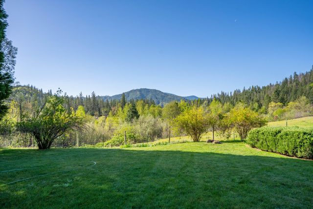 6790 Rush Creek Road, Lewiston, CA 96052