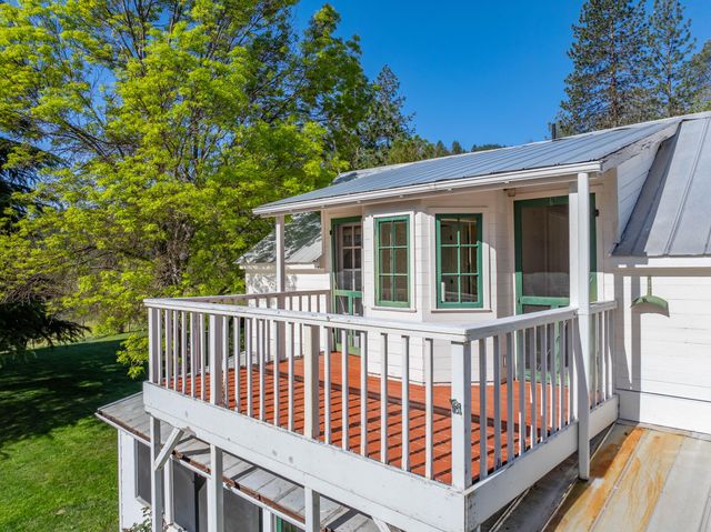 6790 Rush Creek Road, Lewiston, CA 96052