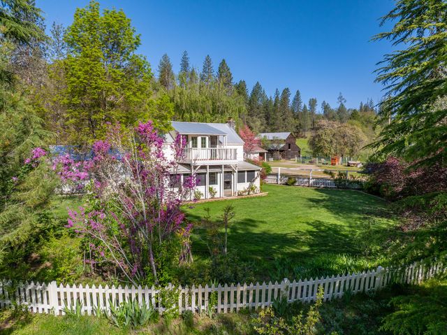6790 Rush Creek Road, Lewiston, CA 96052