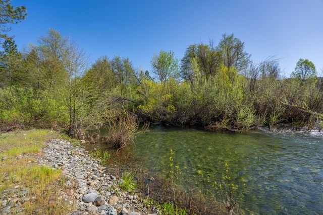 6790 Rush Creek Road, Lewiston, CA 96052