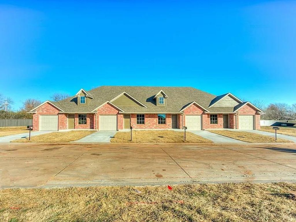 4609 Castle Bay Cove, Del City, OK 73115